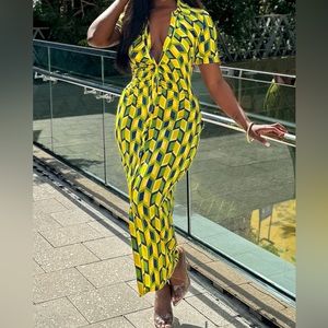 Multi-color Spring/Summer midi dress 3/4 sleeve size M